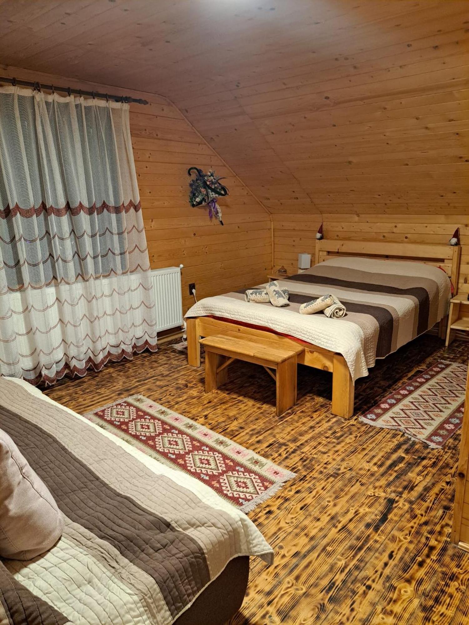 Cabana Alpha Baia Mare Eksteriør bilde